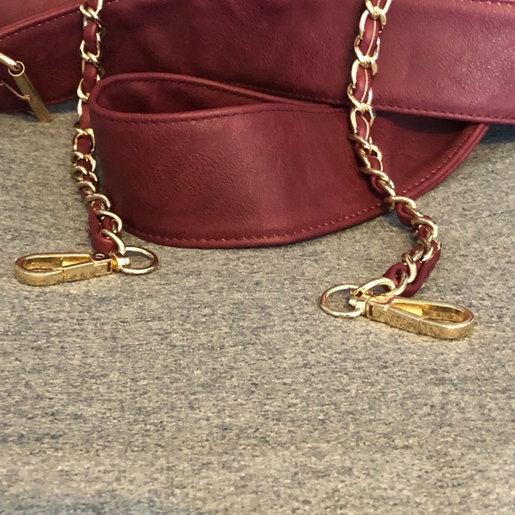 Unbranded Burgundy Cross Body with alternate Strap - Picture 4 of 10